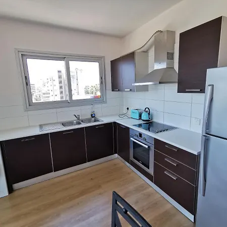 Must Stay - Harbour View Residence Larnaca